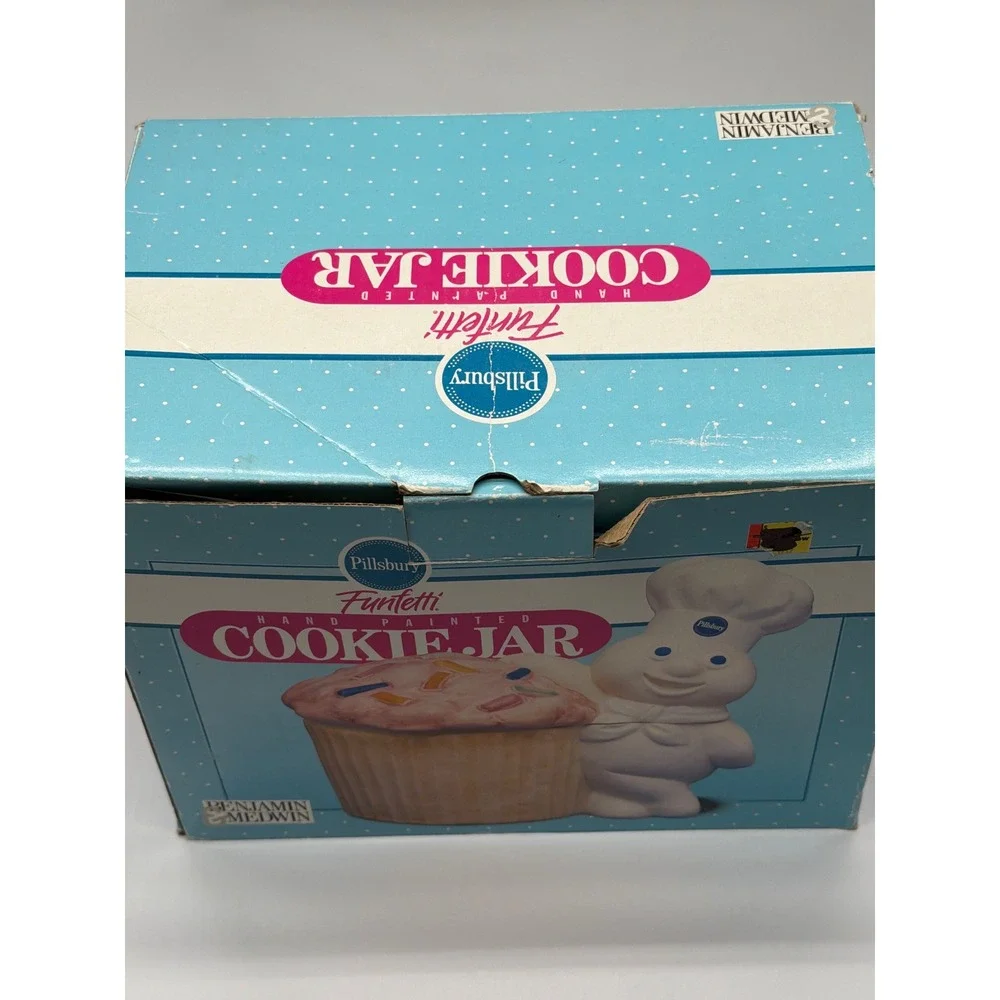 Pillsbury Funfetti Cookie Jar‎ Hand Painted Benjamin Medwin 1992 Ceramic Cupcake